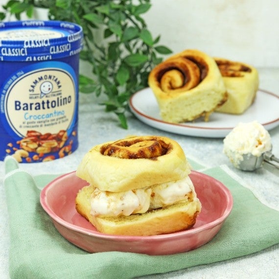Cinnamon rolls